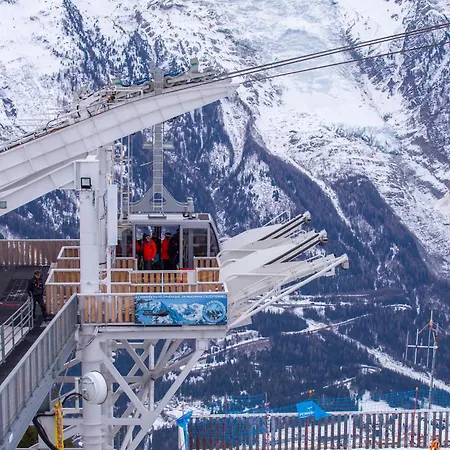 Les Marmottes En Chaussettes - Happy Daire Chamonix